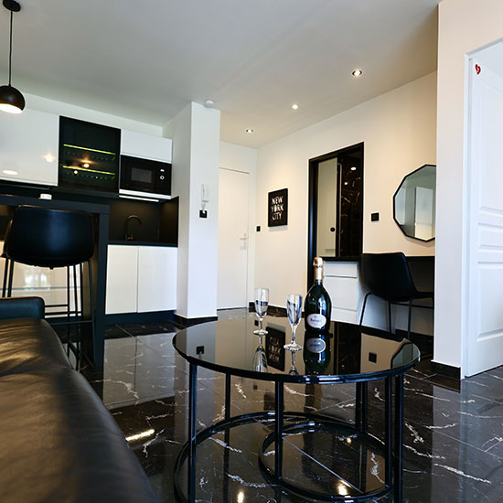 Studio and apartment rentals at Jardin de Babylone, naturist residence in Cap d'Agde