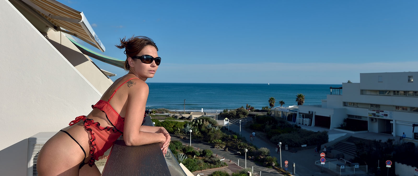 Terraza con vista al mar Alquiler de estudio naturista Sunny