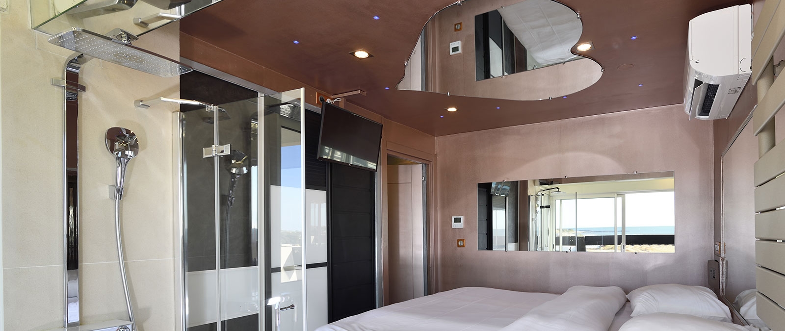 Habitación con cama doble Alquiler Libertine Apartamento Petit Prince