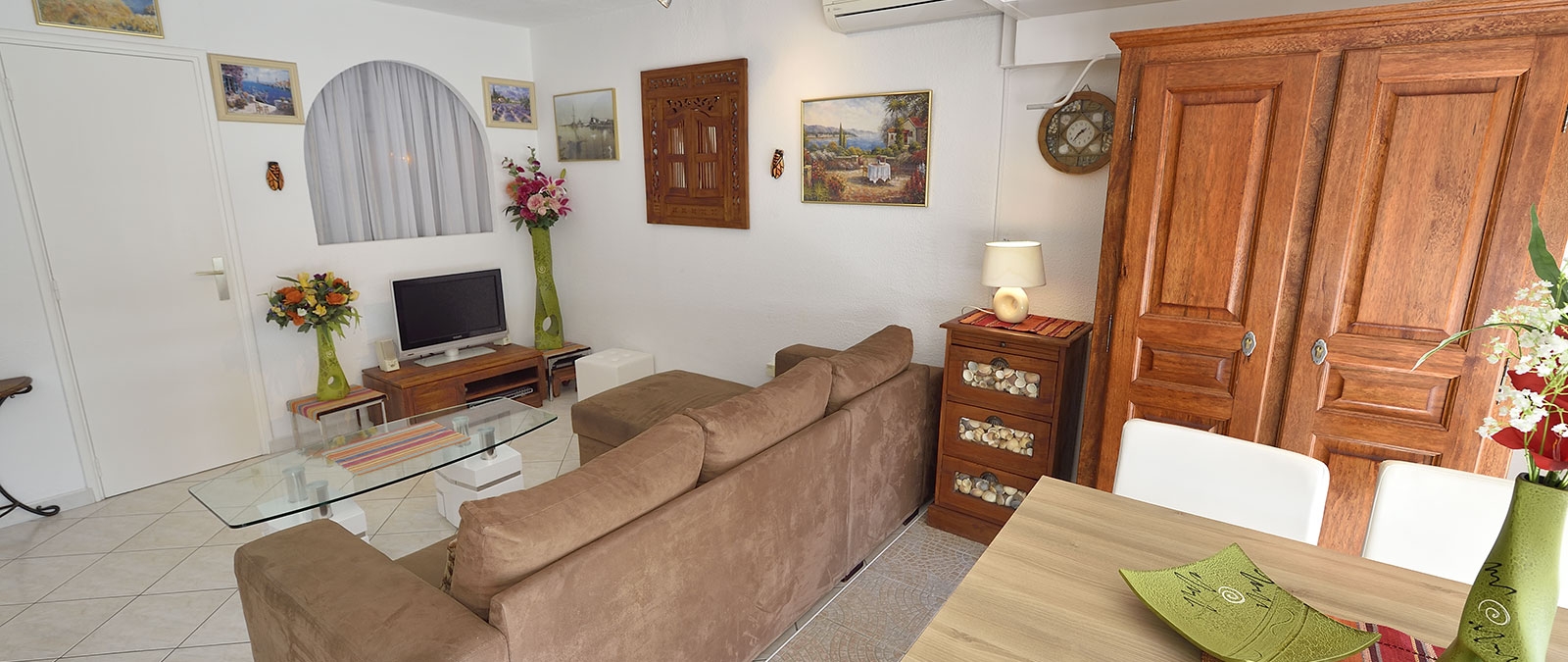 Lounge Sawadee libertine apartment rental