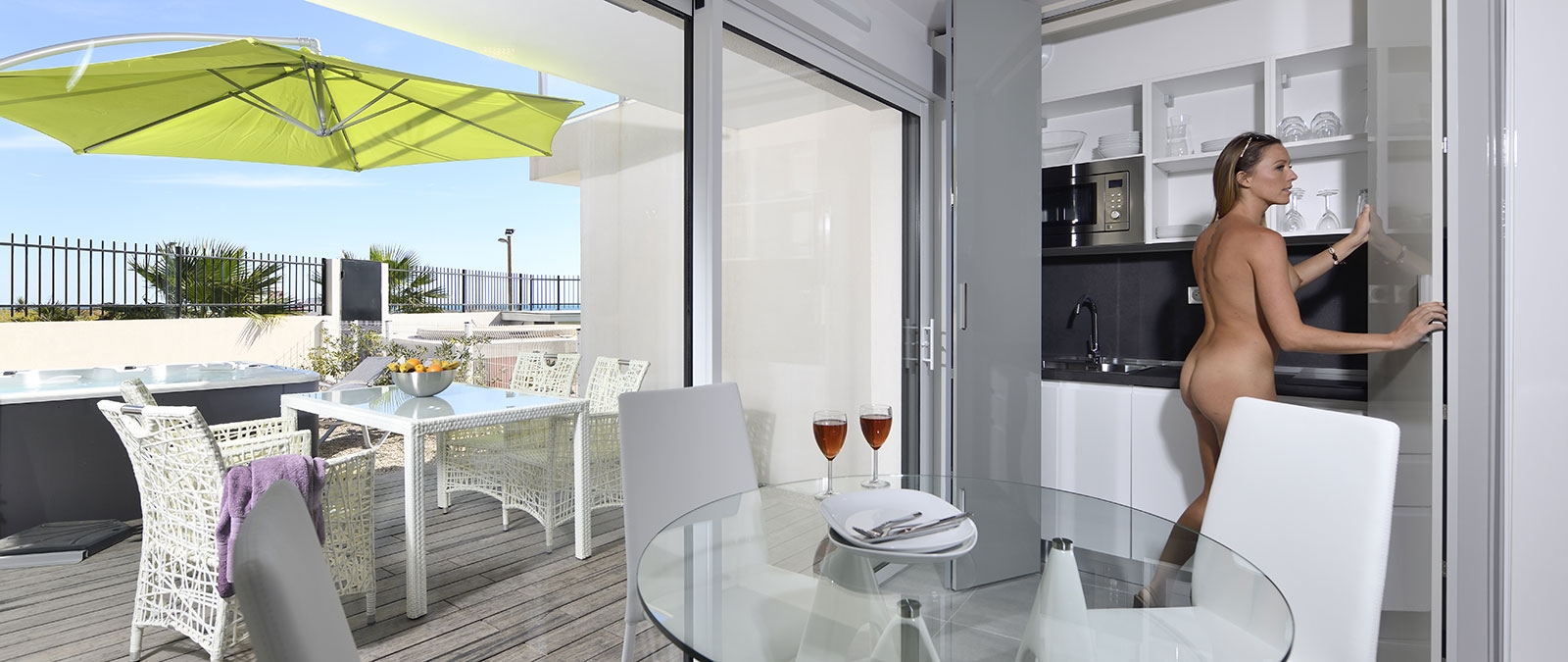 Kitchen area and terrace Premium Junior Suite on the ground floor
